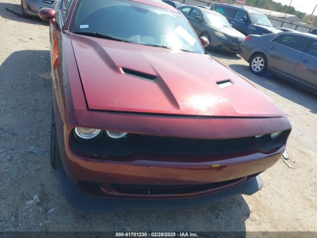 2C3CDZAG9KH733894 Dodge Challenger Sxt