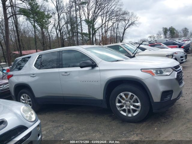 1GNERFKW7JJ267588 Chevrolet Traverse Ls