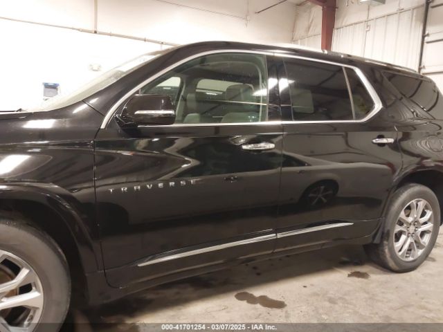 1GNEVJKW7JJ100422 Chevrolet Traverse Premier