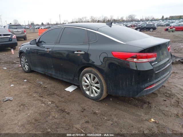 5XXGT4L39JG272663 KIA Optima Lx