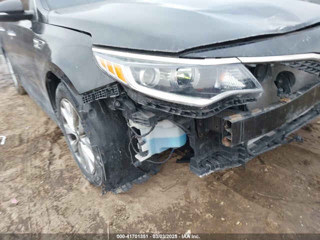 5XXGT4L39JG272663 KIA Optima Lx