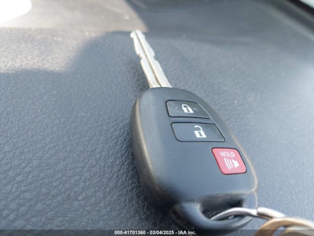 2T3ZFREV6HW371458 Toyota RAV4 LE