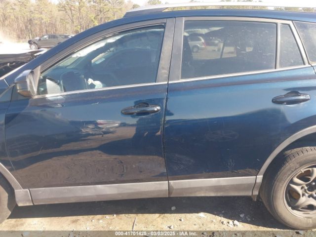 2T3ZFREV3JW493328 Toyota RAV4 LE