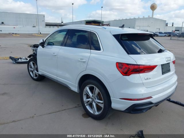 2020 AUDI Q3 WA1EECF38L1089030 Photo 2