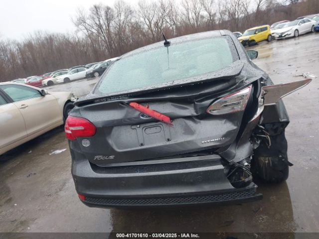 1FADP3J24JL251785 Ford Focus Titanium