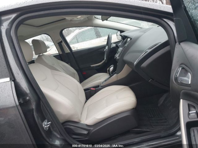 1FADP3J24JL251785 Ford Focus Titanium