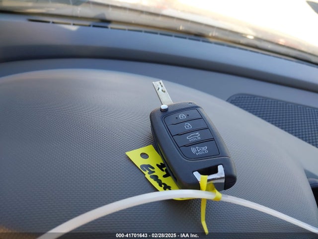 KMHLL4DG0RU771384 Hyundai ELANTRA SE