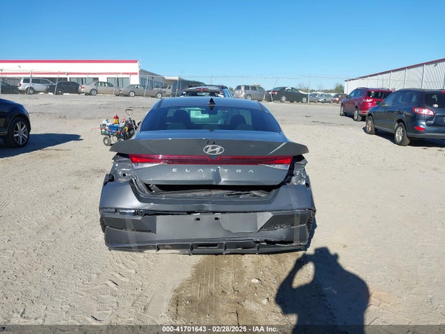 KMHLL4DG0RU771384 Hyundai ELANTRA SE