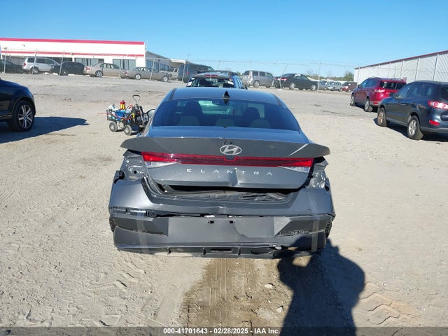 KMHLL4DG0RU771384 Hyundai ELANTRA SE