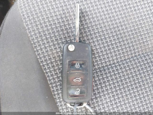 3VWFD7ATXKM709046 Volkswagen Beetle 2.0t Final Edition Se/2.0t Final Edition Sel/2.0t S