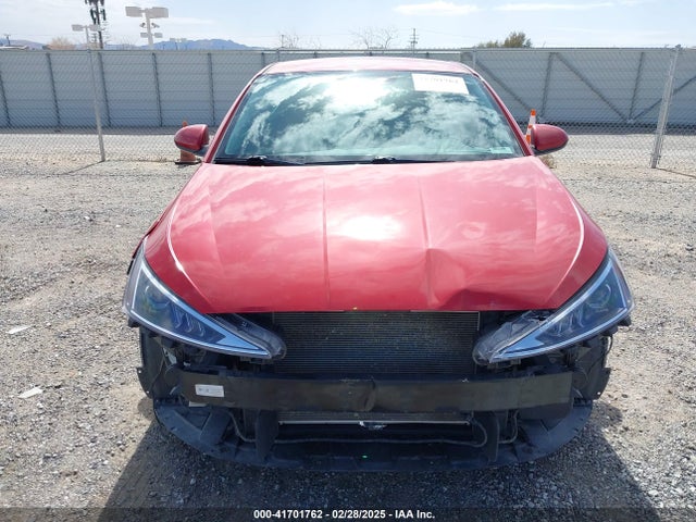 Hyundai ELANTRA SE 2020 5NPD74LF7LH532633 Image 13