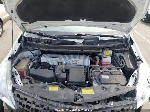 Toyota Prius V Two 2014 JTDZN3EU7EJ000634 Image 10