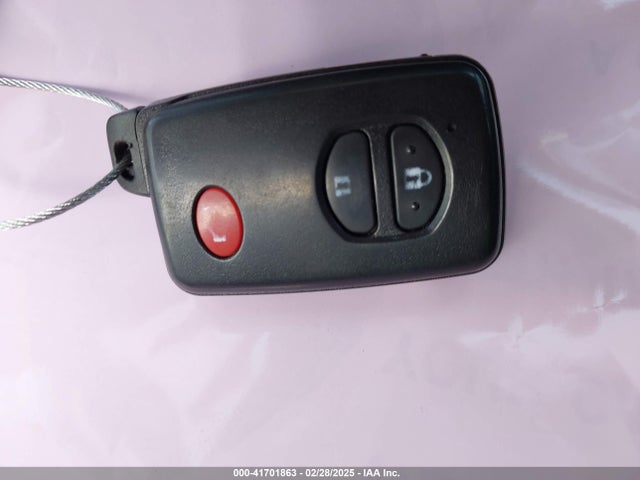 Toyota Prius V Two 2014 JTDZN3EU7EJ000634 Image 11