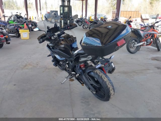2022 BMW S 1000 WB10E4305N6F75946 Photo 2