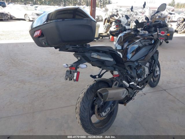 2022 BMW S 1000 WB10E4305N6F75946 Photo 3