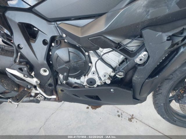 2022 BMW S 1000 WB10E4305N6F75946 Photo 7