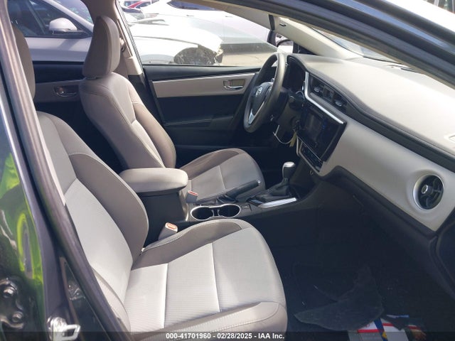 Toyota COROLLA LE 2018 5YFBURHE9JP768889 Image 5
