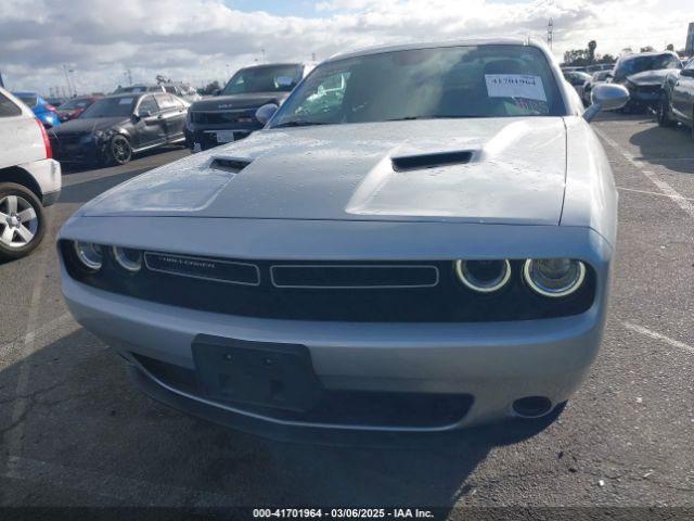 2C3CDZAG3NH112977 Dodge Challenger Sxt