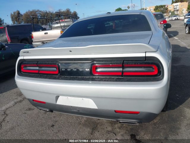 2C3CDZAG3NH112977 Dodge Challenger Sxt