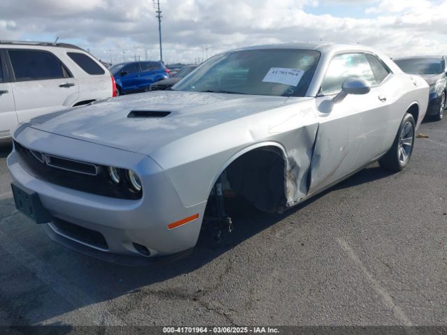 2C3CDZAG3NH112977 Dodge Challenger Sxt