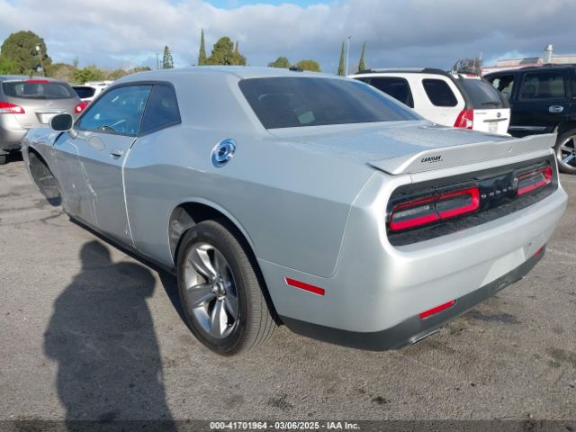 2C3CDZAG3NH112977 Dodge Challenger Sxt
