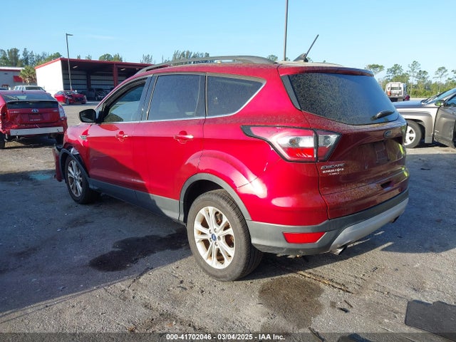 1FMCU0GD2JUA02221 Ford ESCAPE SE