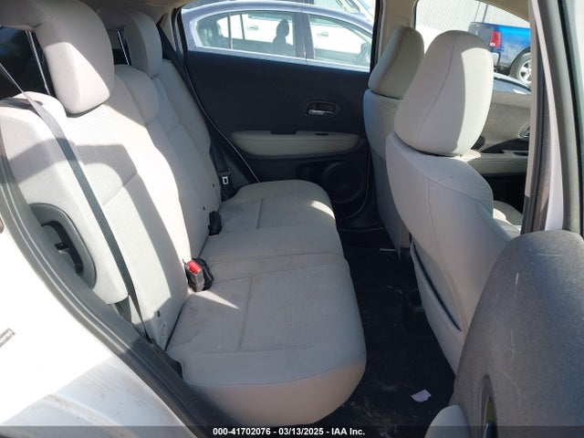 3CZRU6H30KM708076 Honda HR-V LX