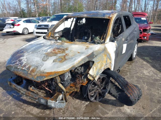 KM8J23A44LU270522 Hyundai TUCSON SE
