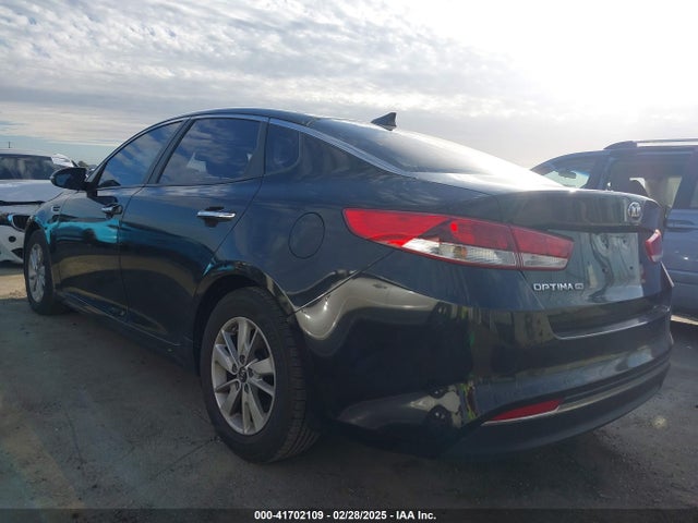 KNAGT4L35J5238723 KIA Optima Lx
