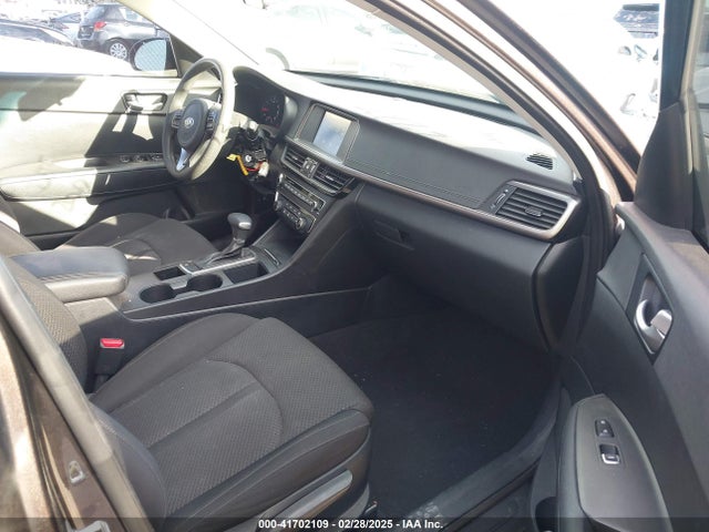 KNAGT4L35J5238723 KIA Optima Lx