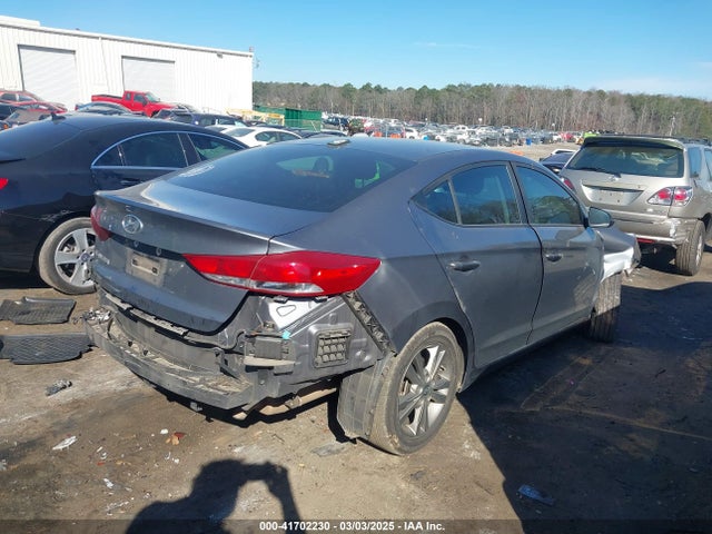 5NPD84LF8JH256800 Hyundai ELANTRA SEL