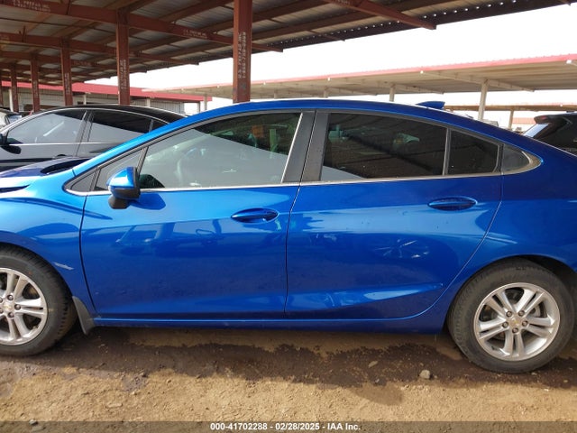 Chevrolet Cruze Lt Auto 2018 1G1BE5SM8J7196407 Image 14