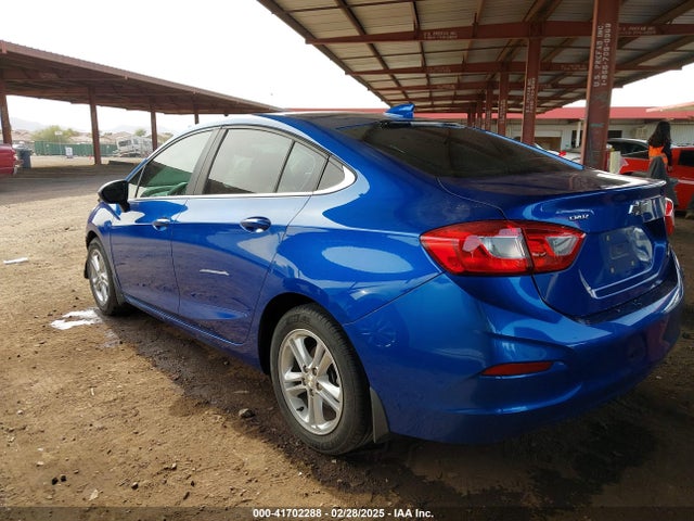 Chevrolet Cruze Lt Auto 2018 1G1BE5SM8J7196407 Image 3