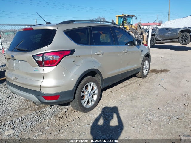 Ford ESCAPE SE 2017 1FMCU0GD2HUC47384 Image 4