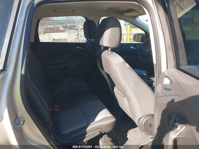 Ford ESCAPE SE 2017 1FMCU0GD2HUC47384 Image 8
