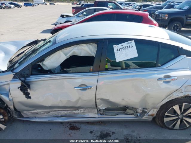 1N4BL4DVXNN377707 Nissan Altima Sv Fwd