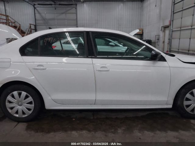 3VW267AJ1GM270446 Volkswagen Jetta 1.4t S