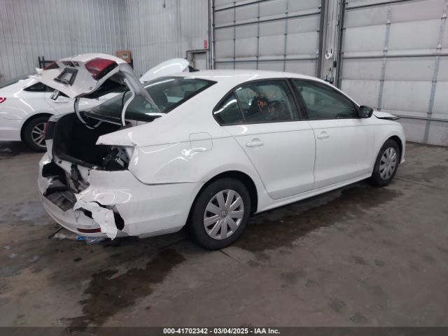 3VW267AJ1GM270446 Volkswagen Jetta 1.4t S