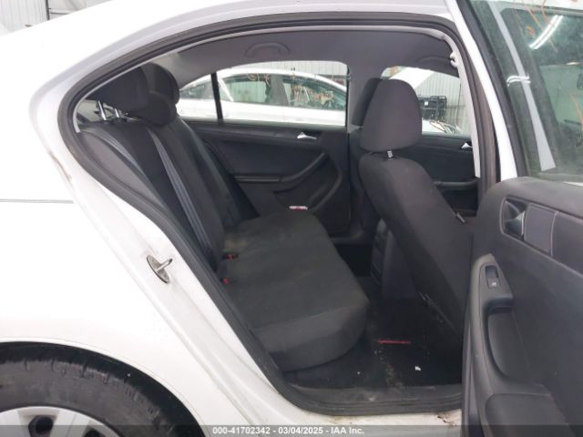 3VW267AJ1GM270446 Volkswagen Jetta 1.4t S