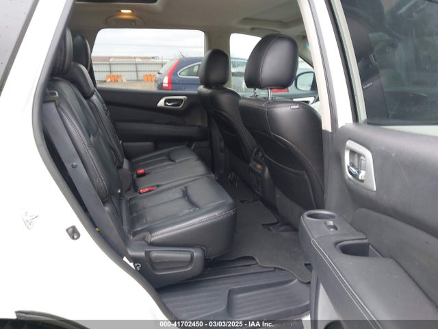 5N1AR2MM8GC662836 Nissan Pathfinder Platinum