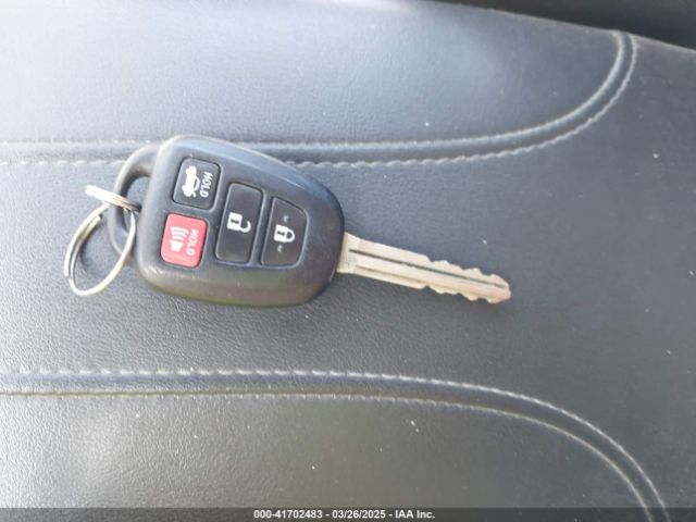 4T1BF1FK9GU266525 Toyota CAMRY SE