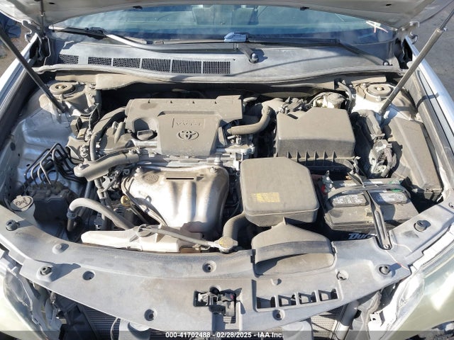 4T1BF1FK0EU452743 Toyota CAMRY SE