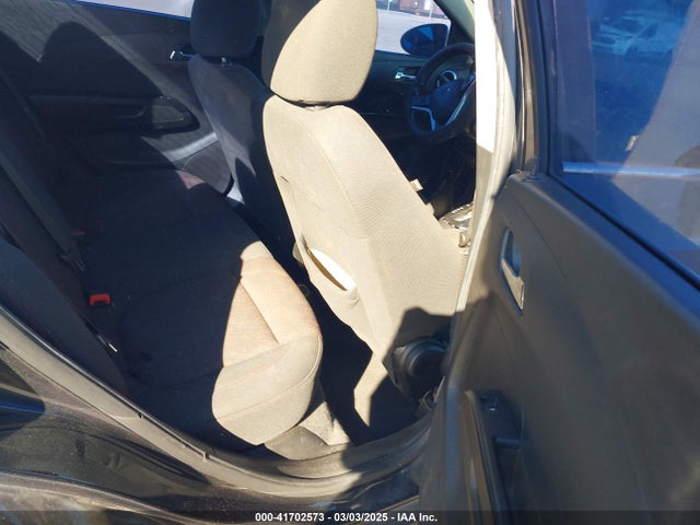 1G1JD5SH1J4129649 Chevrolet Sonic Lt Auto