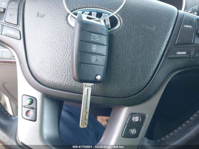 5XYKTCA68EG438951 KIA SORENTO LX