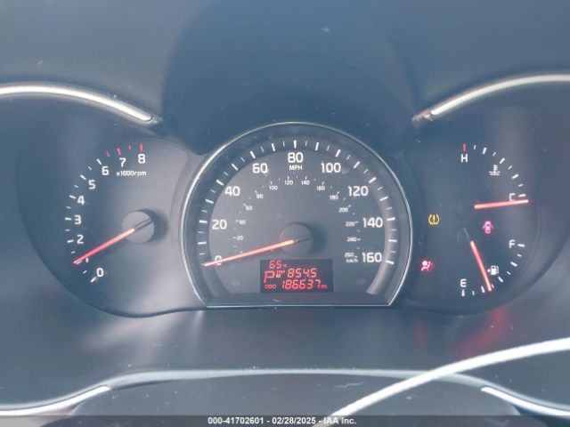 5XYKTCA68EG438951 KIA SORENTO LX
