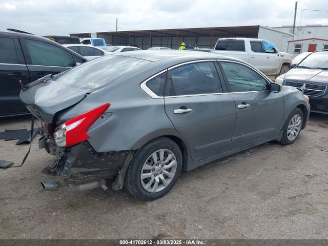1N4AL3APXHC238818 Nissan Altima 2.5 S