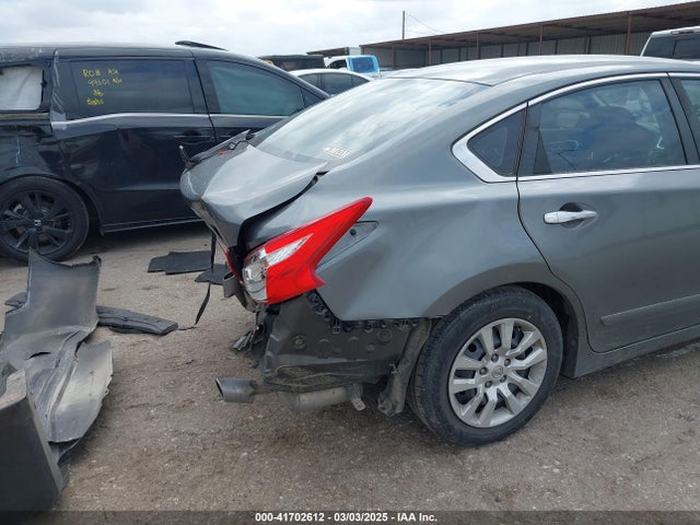 1N4AL3APXHC238818 Nissan Altima 2.5 S