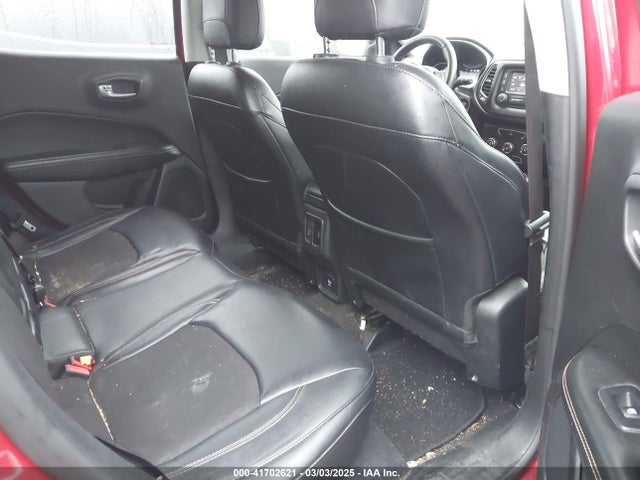 3C4NJDBB7JT100352 Jeep Compass Latitude 4x4