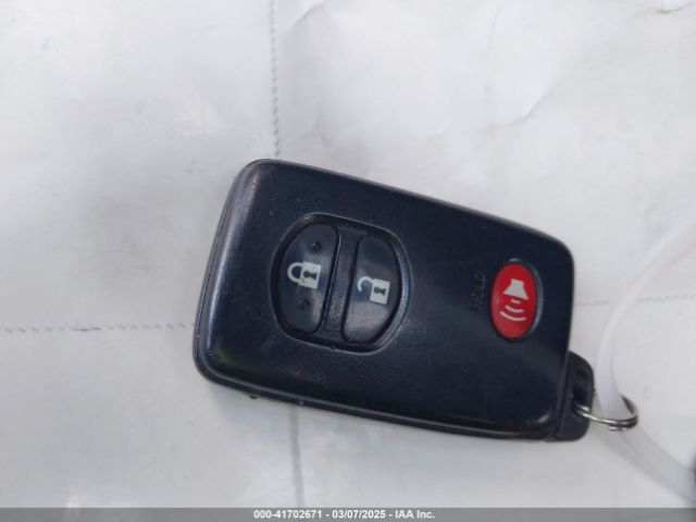 JTDKN3DU8E1771994 Toyota Prius Four