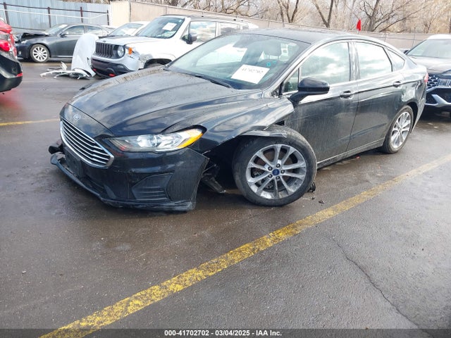 Ford 2019 2019 3FA6P0LU1KR262008 Image 2